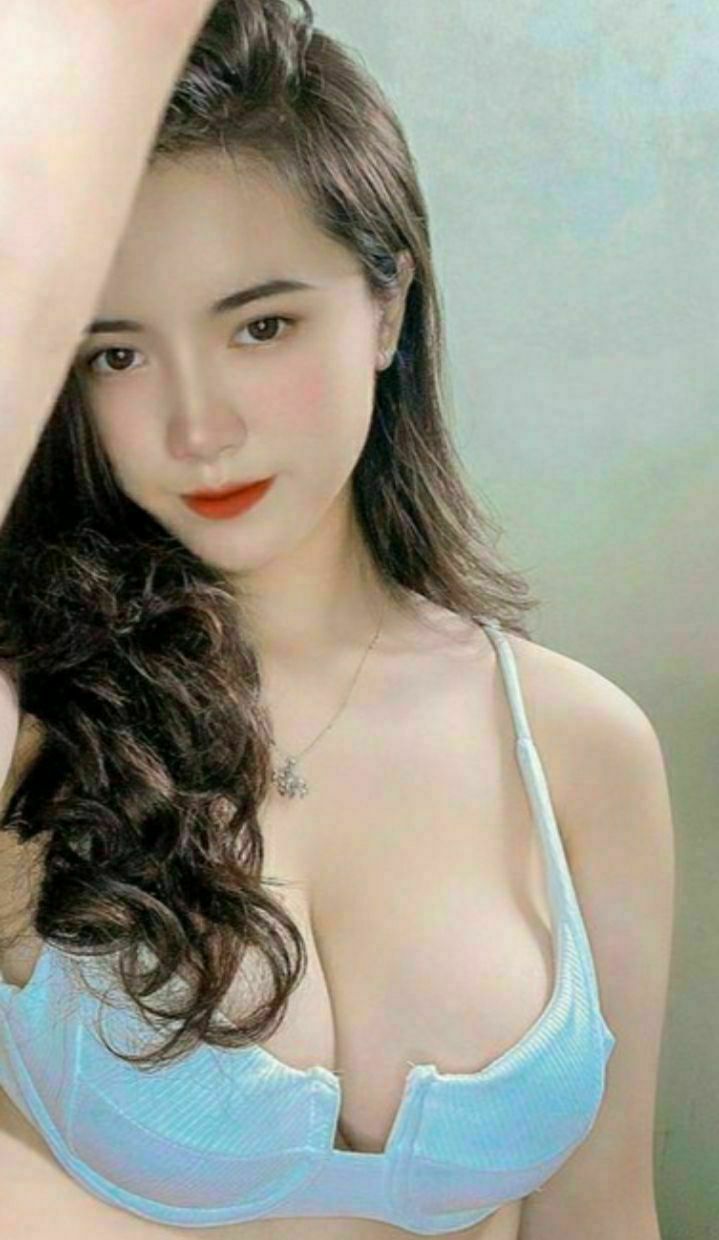 Lắng nghe âm thanh chị gái địt nhau với thằng bạn